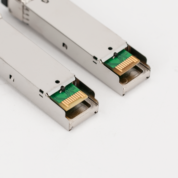 Pereche module SFP standard, single-fiber, 155Mbps, 20km - UOF2101BS Pereche module SFP standard, single-fiber, 155Mbps, 20km - UOF2101BS