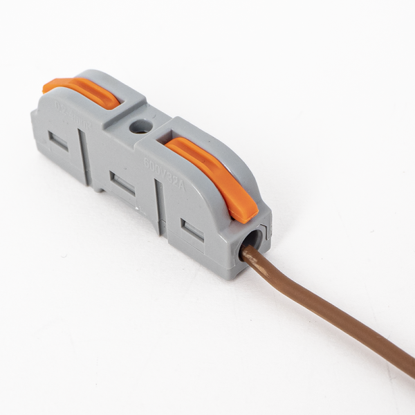 Conectori legaturi rapide cabluri 1 la 1, maxim 4mm² - ET-LT-211(50) Conectori legaturi rapide cabluri 1 la 1, maxim 4mm² - ET-LT-211(50)