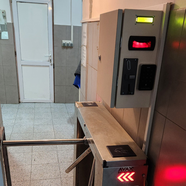 Turnichet bridge semiautomat bidirectional AVAX S200 + automat de plata toaleta
